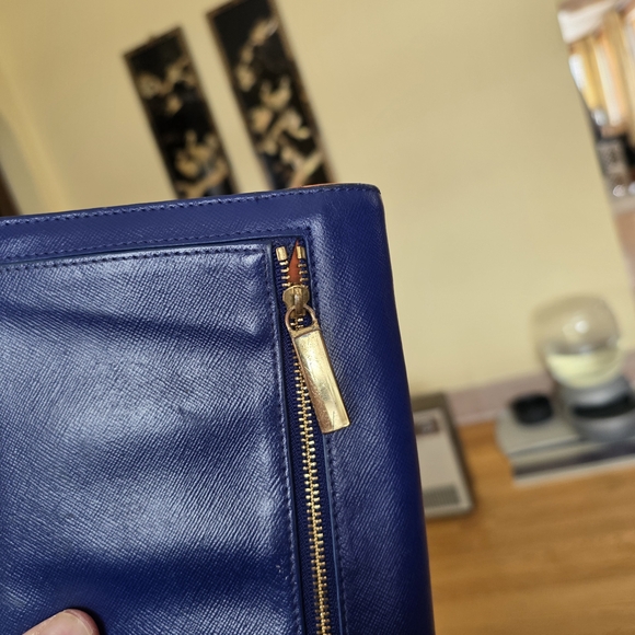 Tory Burch Robinson Blue Leather Envelope Wallet - Picture 7 of 7